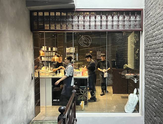 쟈(Gia) 레스토랑 2층에 있는 개방형 주방. /김은영 기자