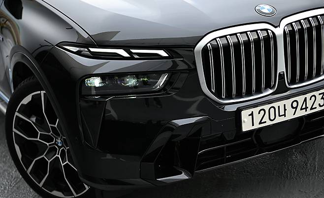 BMW X7 xDrive40i. 김학수 기자