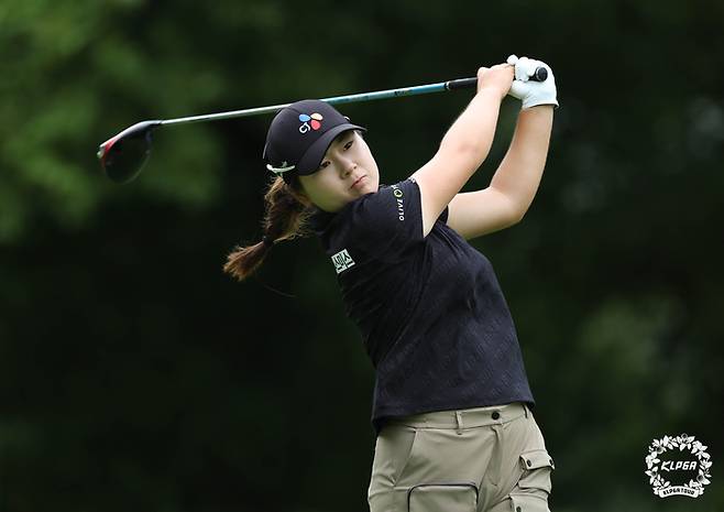 LPGA QS 마지막 두 라운드에서 20계단 이상 순위를 끌어올려야 하는 홍정민. 사진 | KLPGA