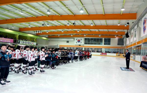 아이스하키 주말리그 왕중왕전 시상식. 사진┃대한아이스하키협회