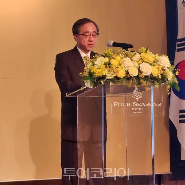 문승현 통일부 차관이&nbsp;인사말을 하고 있다.