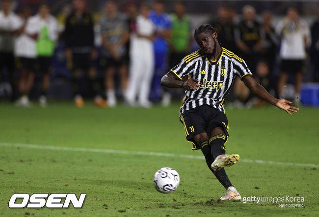 [사진] 토트넘 홋스퍼의 관심을 받고 있는 사무엘 일링주니어.