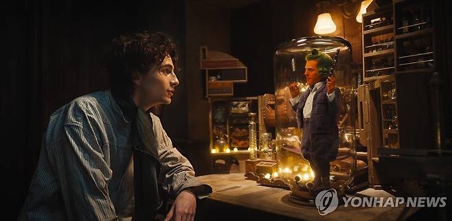 영화 '웡카' 속 장면 [워너브러더스픽처스(Warner Bros. Pictures)/AP=연합뉴스. 재판매 및 DB 금지]