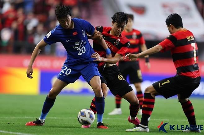 포항과 우한의 ACL 조별리그 2차전 모습. 사진=프로축구연맹