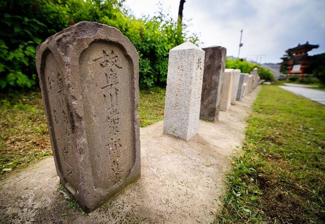 갑신정변 때 죽은 일본인 사업가 오쿠가와 가타로(奧川嘉太郞) 묘./박종인