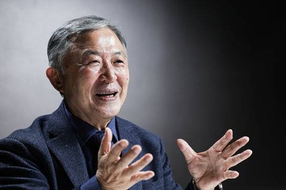 김성열 경남대 명예교수(전 한국교육과정평가원장)는 중앙일보 인터뷰에서 “지금의 수능은 많이 변질했지만, 국가 수준의 지필고사 중 원조 수능 만큼 퀄리티 높은 시험은 찾기 어렵다”고 말했다. 김경록 기자