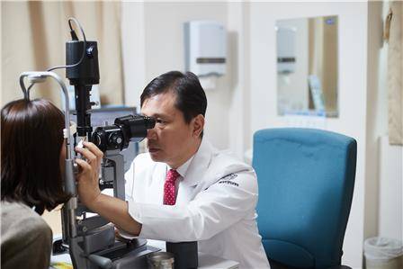 안과 검진 [강동경희대병원 제공]