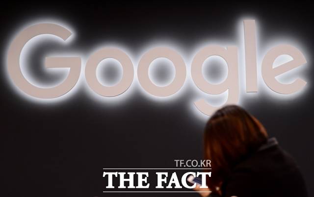 지난 6일 구글이 AI 챗봇 바드(BARD)에 탑재될 대규모언어모델(LLM) '제미나이(Gemini)'를 공개했다. /더팩트 DB