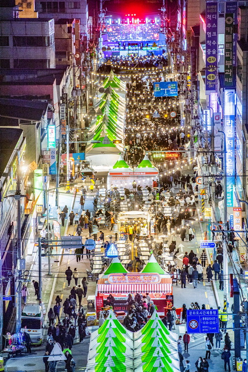 지난달 17일부터 사흘간 구미역 일원에서 열린 '라면축제' 현장. 구미시