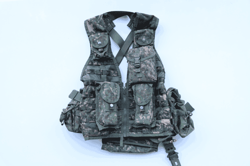 전투조끼 개인장구요대(탄띠)를 대체해 탄창, 수통, 수류탄, 우의 등을 부착하는 휴대낭의 모듈화, 디지털무늬 2022년까지 100%확대 추진