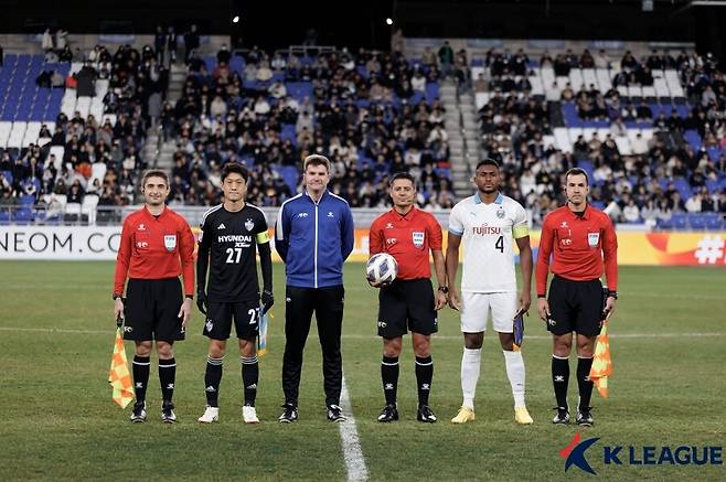 ▲ 울산 현대는 12일 오후 7시 울산문수경기장에서 열린 '2023-24시즌 아시아축구연맹(AFC) 챔피언스리그(ACL)' I조 조별리그 최종전에서 가와사키 프론탈레를 만났다 ⓒ한국프로축구연맹