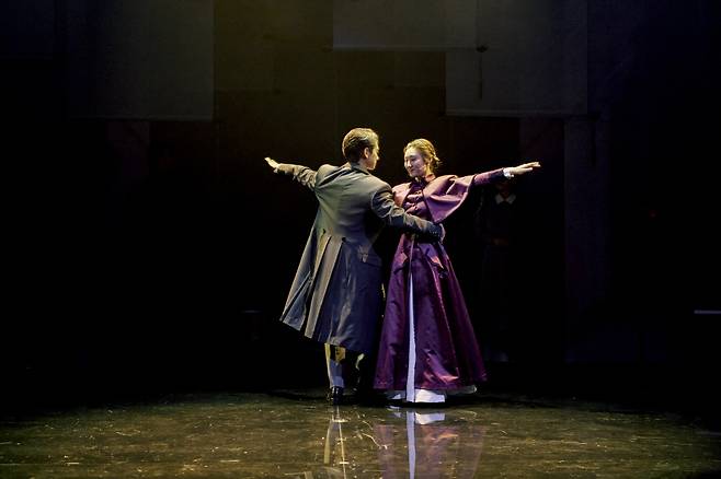 A scene from "Lee Jin: The Woman of Light" (Orchard Musical Company)