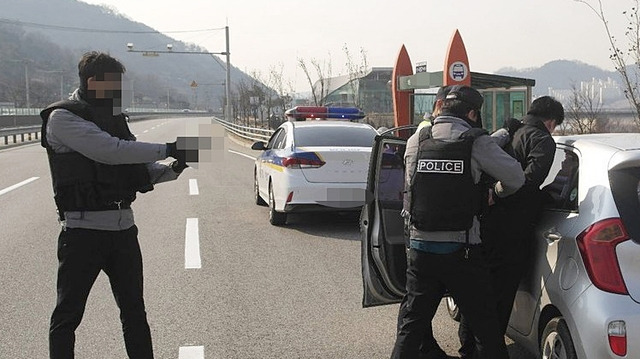 (해당 기사와 직접적인 관련 없음)경찰 검거 모습. 연합뉴스