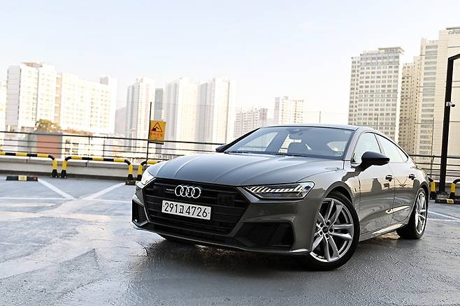 아우디 A7 55 TFSI e 콰트로. 김학수 기자