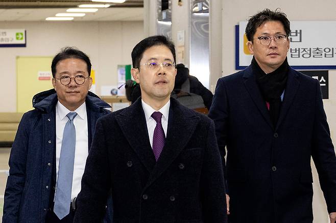 11월27일 결심공판을 받기 위해 법정에 들어서는 손준성 검사. ⓒ시사IN 조남진