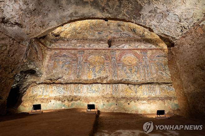 고대 로마 주택에서 발견된 모자이크 벽화 [EPA 연합뉴스. 재판매 및 DB 금지]