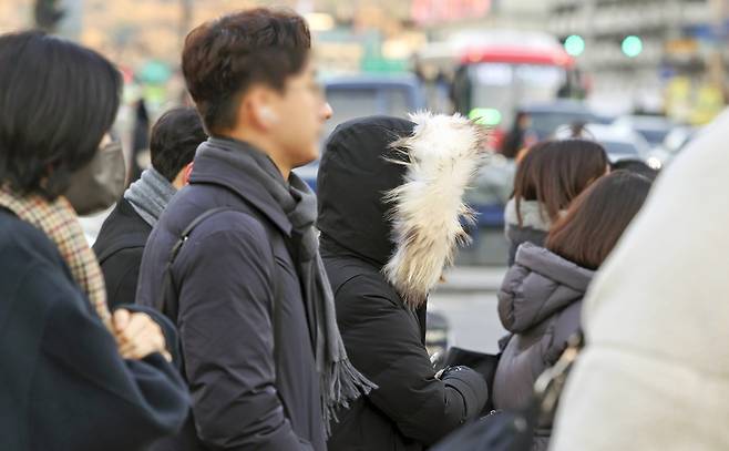 내일과 모레 전국 비 쏟아진 뒤 주말부터 진짜 맹추위 [연합뉴스 자료사진]