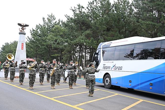 국가대표 선수단이 18일부터 20일까지 포항 해병대 1사단에서 '원 팀 코리아' 캠프를 진행한다. (대한체육회 제공)