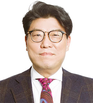 황부영 브랜다임앤 파트너즈 대표 컨설턴트현 부산 도시 브랜드 총괄디렉터, 현 아시아 브랜드 프라이즈(ABP) 심사위원, 전 제일기획 마케팅연구소 브랜드팀장