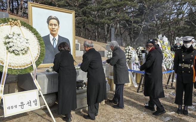 지난해 12월19일 서울 효창공원에서 열린 매헌 윤봉길 의사 순국 제90주기 추념식. 사진=뉴스1