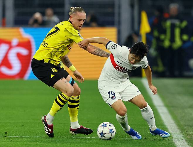 ▲ 파리 생제르맹은 14일(한국시간) 독일 도르트문트 지그날 이두나 파크에서 열린 '2023-24시즌 유럽축구연맹(UEFA) 챔피언스리그(UCL) 조별리그' F조 6라운드 최종전에서 보루시아 도르트문트와 1-1로 비겼다 ⓒ연합뉴스/로이터