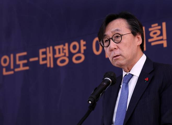 [서울=뉴시스] 배훈식 기자 = 장호진 외교부 1차관이 19일 오후 서울 종로구 외교부에서 열린 대한민국 인도-태평양 전략 발표 1주년 계기 범정부 인태 포럼에 참석해 기조연설을 하고 있다. 2023.12.19. dahora83@newsis.com <저작권자ⓒ 공감언론 뉴시스통신사. 무단전재-재배포 금지.> /사진=뉴시스화상