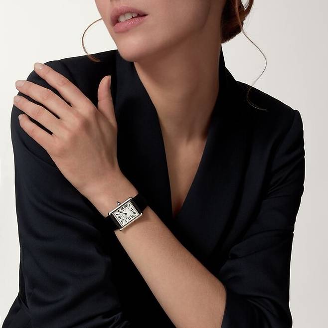 까르띠에(Cartier) 탱크 모델. 까르띠에 제공