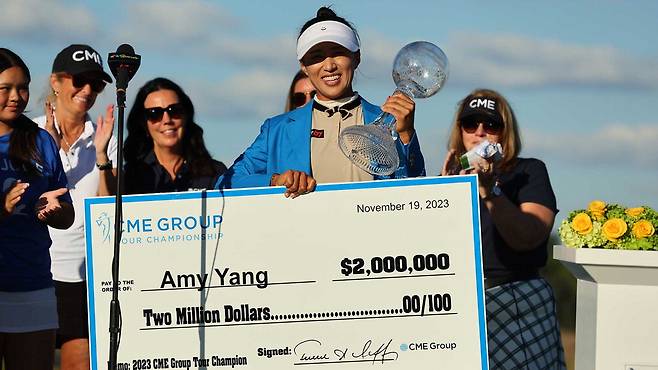 올 시즌 LPGA 투어 최종전 우승으로 200만달러를 받은 양희영. 내년 우승자는 400만달러를 받는다.  AFP연합뉴스