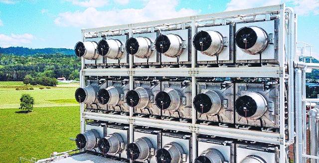 스위스 환경기업 클라임웍스가 개발한 직접공기포집 장치의 모습. 클라임웍스 제공