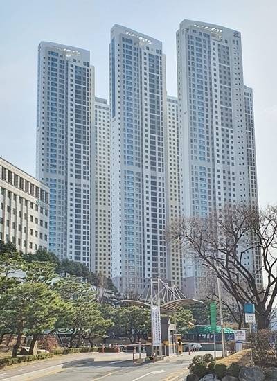 부천시청 옆 중동특별계획구역1-2구역 전경. 김종구기자