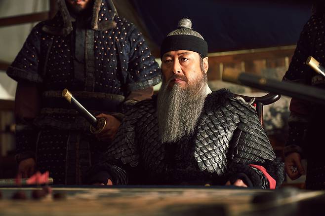 김윤석이 열연한 이순신 장군. 사진|롯데엔터테인먼트, 에이스메이커무비웍스