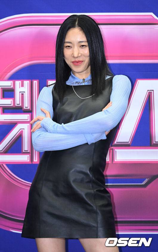 [OSEN=김성락 기자] 21일 오후 서울 마포구 스탠포드호텔에서 Mnet '스트릿댄스 걸스 파이터2' 제작발표회가 열렸다.원밀리언 리아킴이 취재진을 향해 포즈를 취하고 있다. 2023.11.21 /ksl0919@osen.co.kr