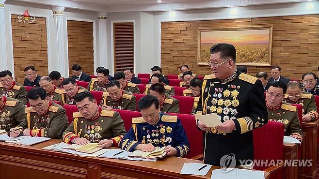 북한, 전원회의 4일차서 분과별 내년도 목표 논의 (서울=연합뉴스) 북한은 지난 29일 열린 노동당 중앙위원회의 4일차 전원회의에서 "2024년도 투쟁목표를 확정짓는 사업이 진행되고있다"고 조선중앙TV가 30일 보도 했다. 이날 회의에서는 당중앙위원회 정치국 성원들이 부문별분과협의회를 지도하고 있다고 전했다. [조선중앙TV 화면] 2023.12.30 
    [국내에서만 사용가능. 재배포 금지. For Use Only in the Republic of Korea. No Redistribution] nkphoto@yna.co.kr