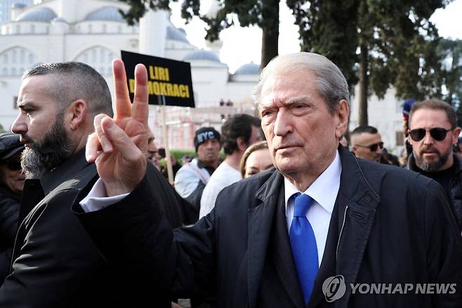 제1야당 민주당 대표인 살리 베리샤 전 총리 [로이터 연합뉴스 자료사진. 재판매 및 DB 금지]