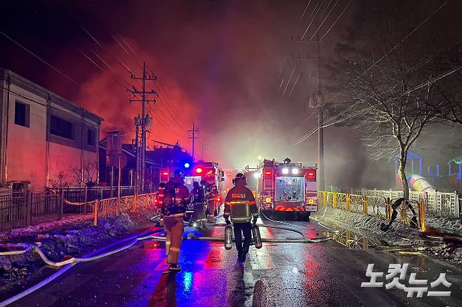 1일 오후 8시 41분쯤 평창군 용평면 장평리의 한 액화석유가스(LPG) 충전소에서 폭발 사고가 발생했다. 독자 제공