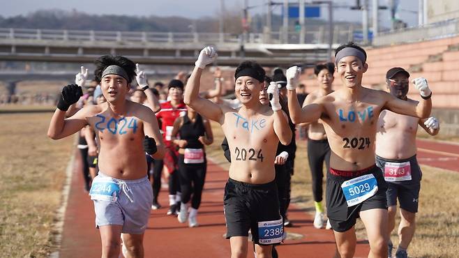 2024 선양맨몸러닝페스타 뛰는 참가자들 [맥키스컴퍼니 제공. 재판매 및 DB 금지]