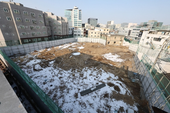 ‘PF 대출 만기 도래’ 태영건설 워크아웃 신청 - 태영건설의 성수동 개발사업과 관련한 약 480억원 규모의 PF대출 만기일이 도래했다. 2023.12.28. 연합뉴스