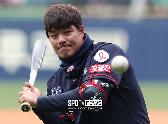 ▲ 롯데 자이언츠 시절 민병헌 ⓒ 스포티비뉴스DB