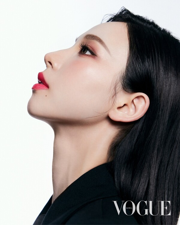 사진제공 : 보그 코리아 / 입생로랑 뷰티 (YSL Beauty)