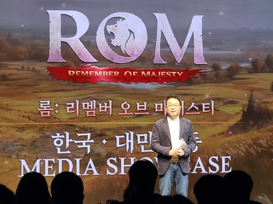 4일 레드랩게임즈는 미디어 쇼케이스를 개최하고 1분기 중 신작 모바일·PC MMORPG ‘롬’을 카카오게임즈와 함께 아시아 지역에 출시한다고 밝혔다.[사진=레드랩게임즈 신현근 대표]