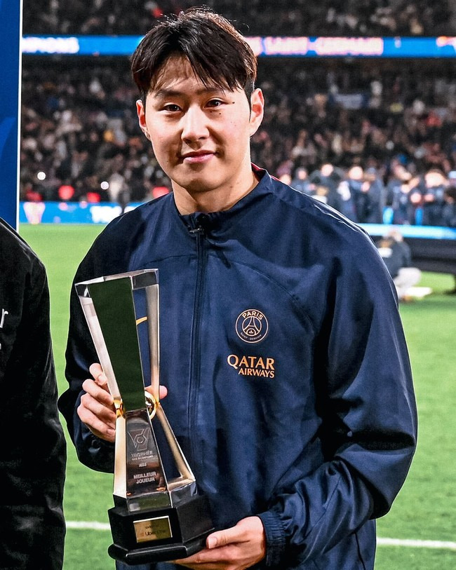 [사진=PSG Report] 이강인이 트로페 데 샹피옹에서 공식 MVP에 선정됐다.