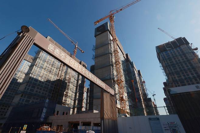 서울 강동구 둔촌주공 재건축 공사 현장. 사진=연합뉴스