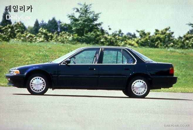 혼다 어코드 (4세대)