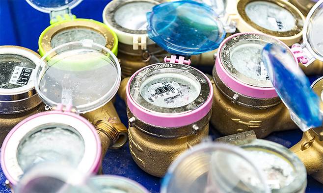 겨울철 한파로 동파된 수도계량기의 모습. 서울시 제공