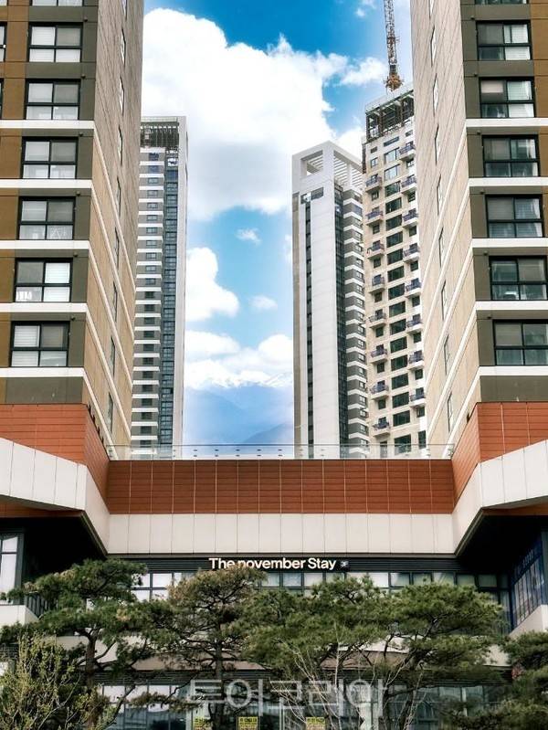 더노벰버스테이 인 랜드마크