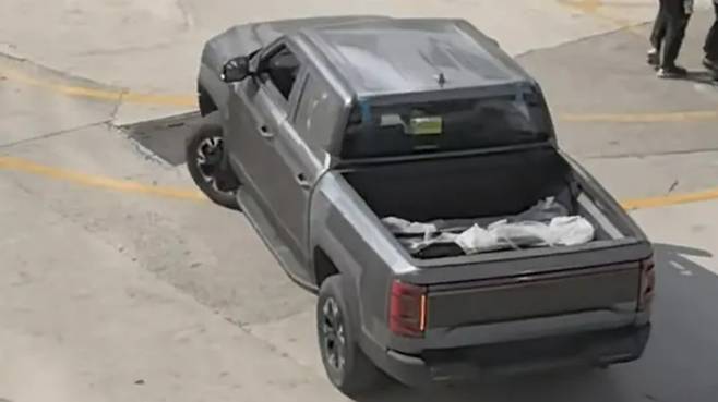 사진 : BYD 픽업트럭 테스트카 (출처=오토스파이넷)