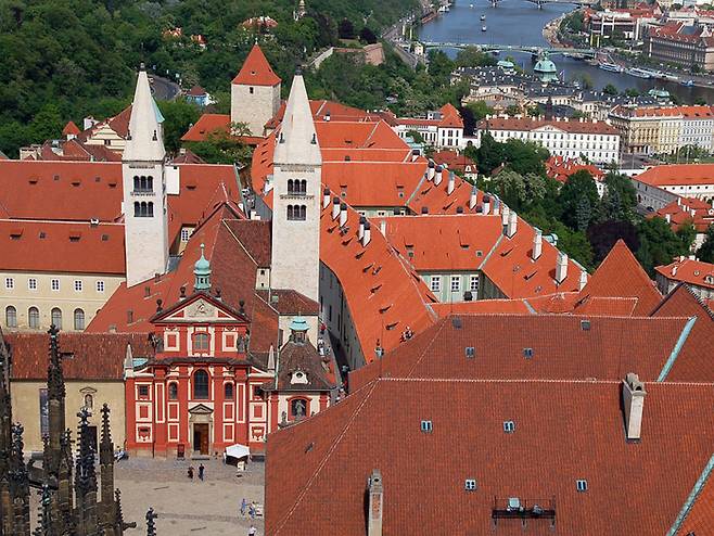 성 조지 바실리카 성당 / 사진=prague.eu