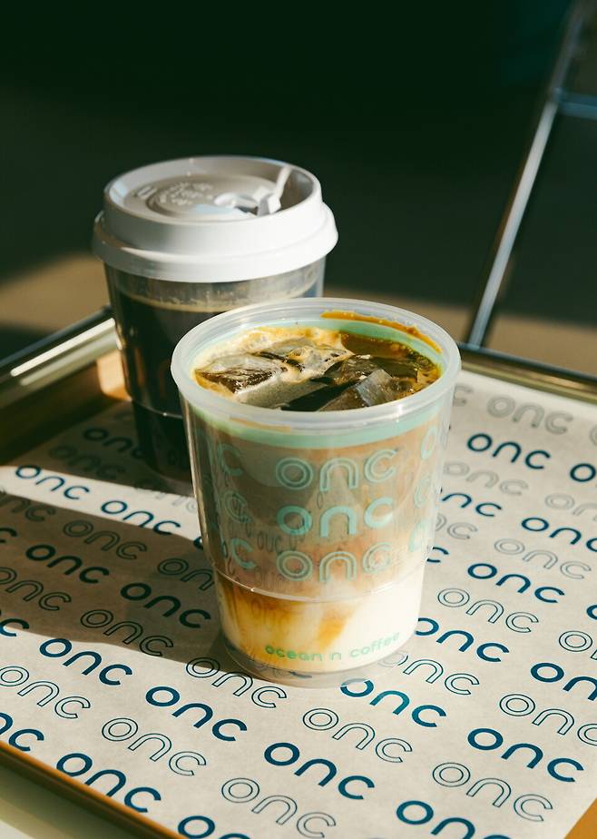 흑임자 크림 카페 라떼