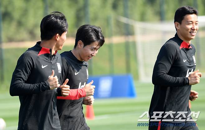 대한민국 축구대표팀이 11일(현지시간) 오전 카타르 도하 알에글라 훈련장에서 회복 훈련을 진행했다. 이강인이 훈련을 소화하고 있다. 도하(카타르)=박재만 기자 pjm@sportschosun.com/2023.01.11/