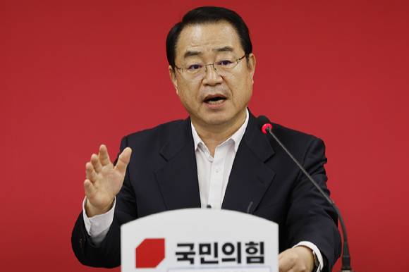 정영환 국민의힘 공천관리위원장이 16일 오후 서울 여의도 국민의힘 당사에서열린 공천관리위원회 1차회의에서 발언하고 있다. (공동취재) 2024.01.16. [사진=뉴시스]